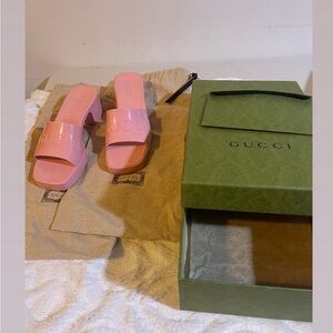 Gucci logo embossed sandals